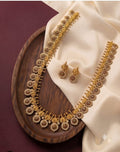 South style necklace with earrings